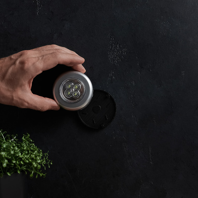 Светильник точечный нажимной BY, 6,5см, 3xААА, 4 LED, пластик