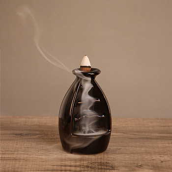 Подставка под аромаконусы керамическая 7x7x10 см